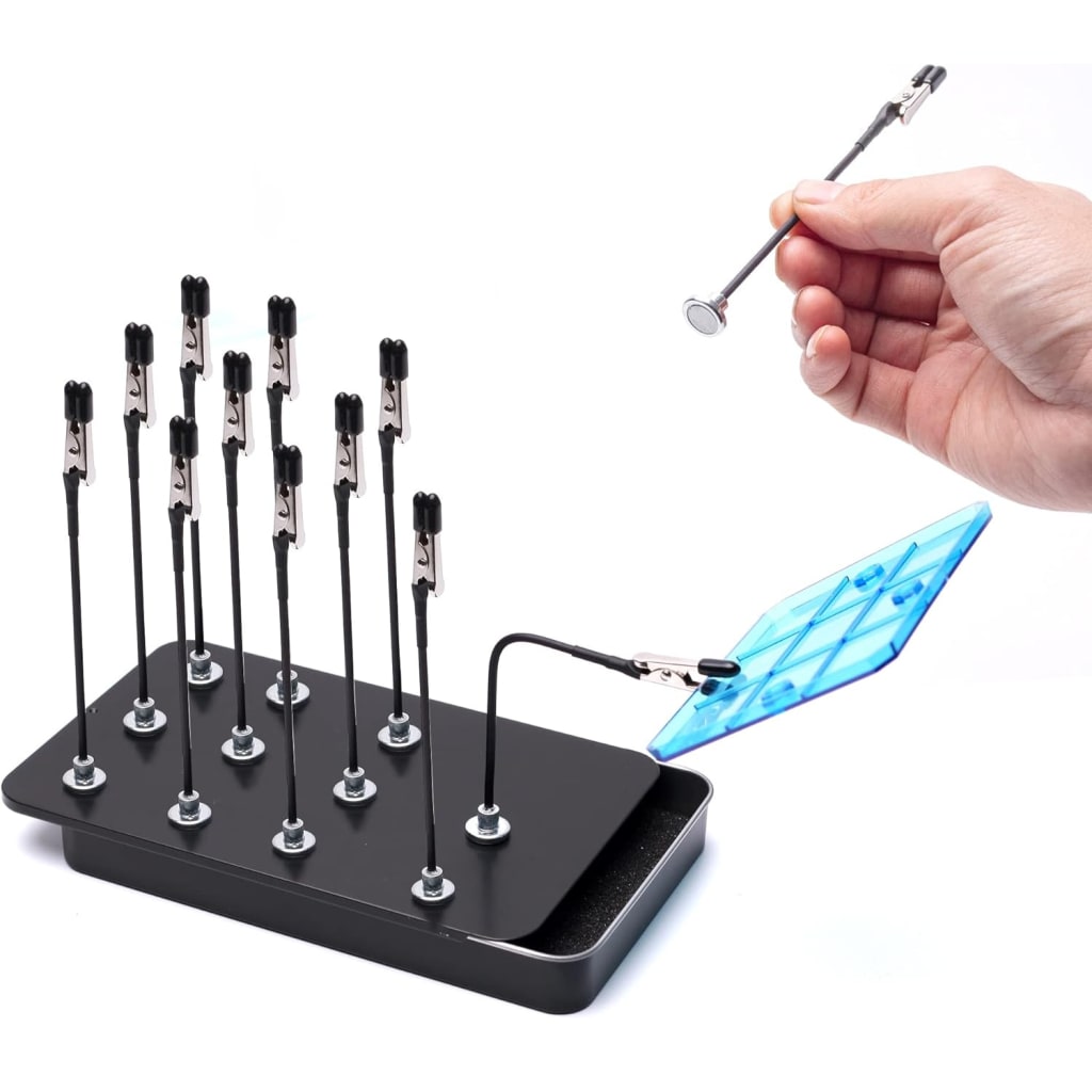 MagGrip Pro — Magnetic Model Painting Stand (12 Clips)